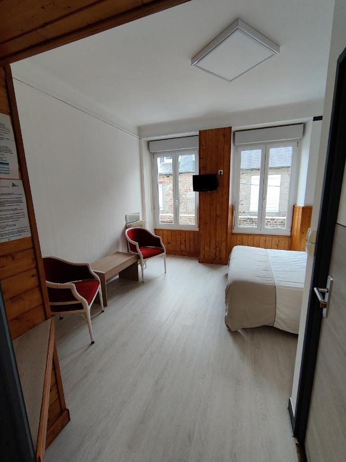 Saint - Pierre Hotel
